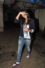 Anushka Sharma snapped at Ketnav in Mumbai on 11th Oct 2012 (27).JPG
